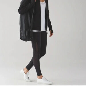 Lululemon Deep Breath Tight Black Size 4